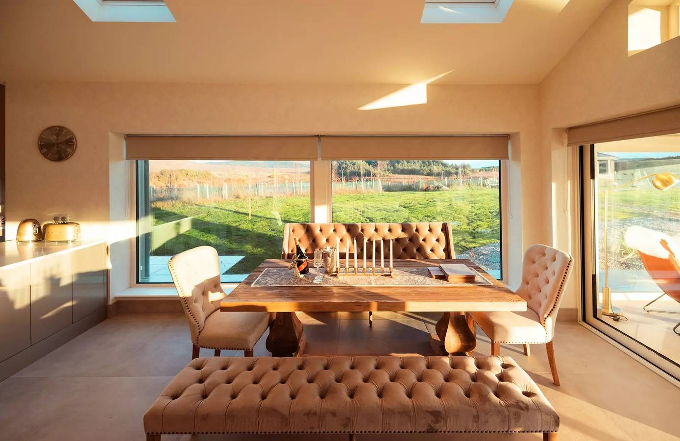 Lake Cottage in Connemara