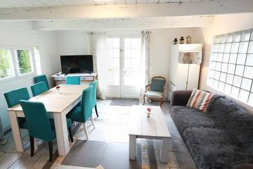 Maison D’hôte pour 8 Personnes dans Saint-Gatien-des-Bois, Côte de Grâce, Photo 3