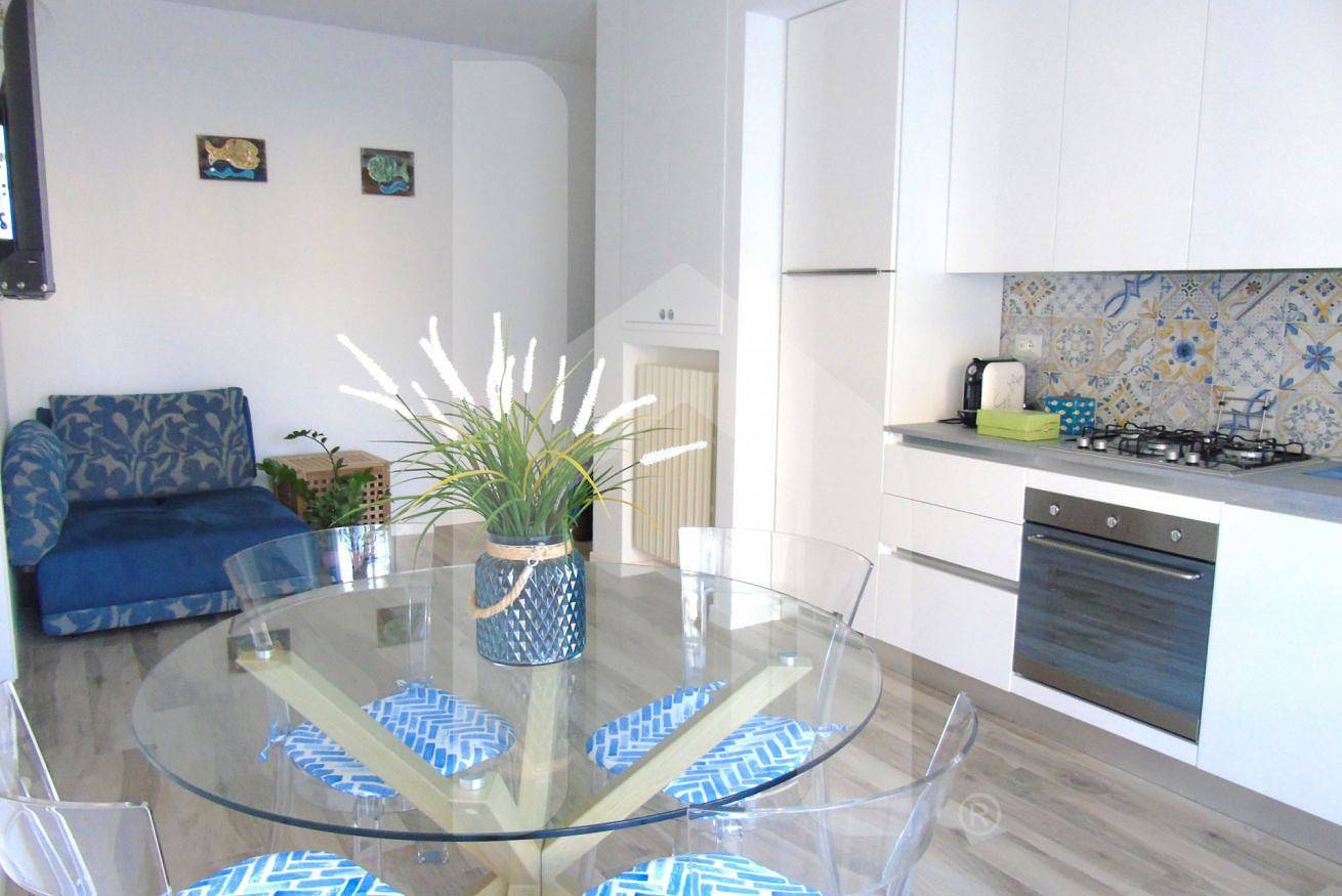 Ganze Wohnung, Ferienwohnung für 4 Personen mit Balkon/Terrasse in Pineto, Adriaküste Abruzzen