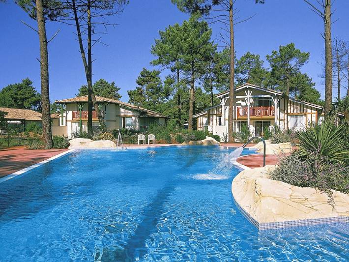 Location de vacances pour 6 personnes, avec Balcon/Terrasse et Balcon ainsi que Terrasse et Jardin à Gujan-Mestras