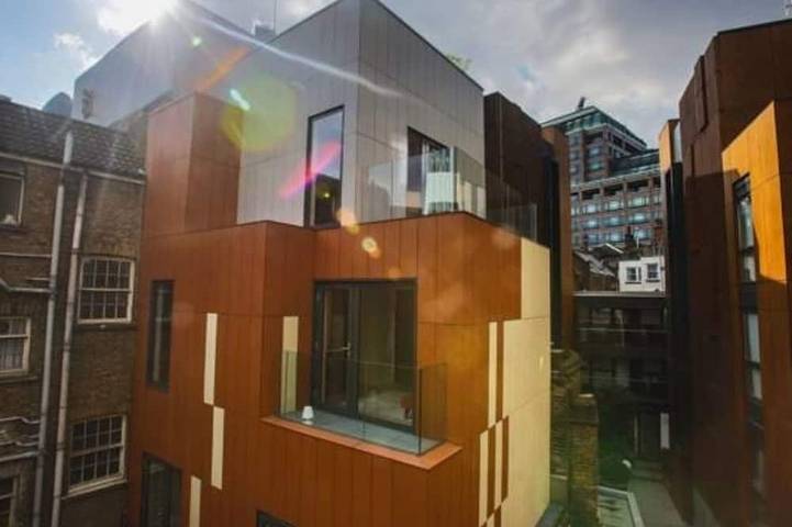 Bed and breakfast for 2 people in London