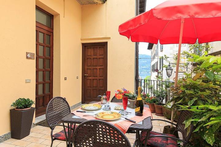 Appartamento per 2 persone, con balcone/terrazza e terrazza, con animali domestici a Orta San Giulio