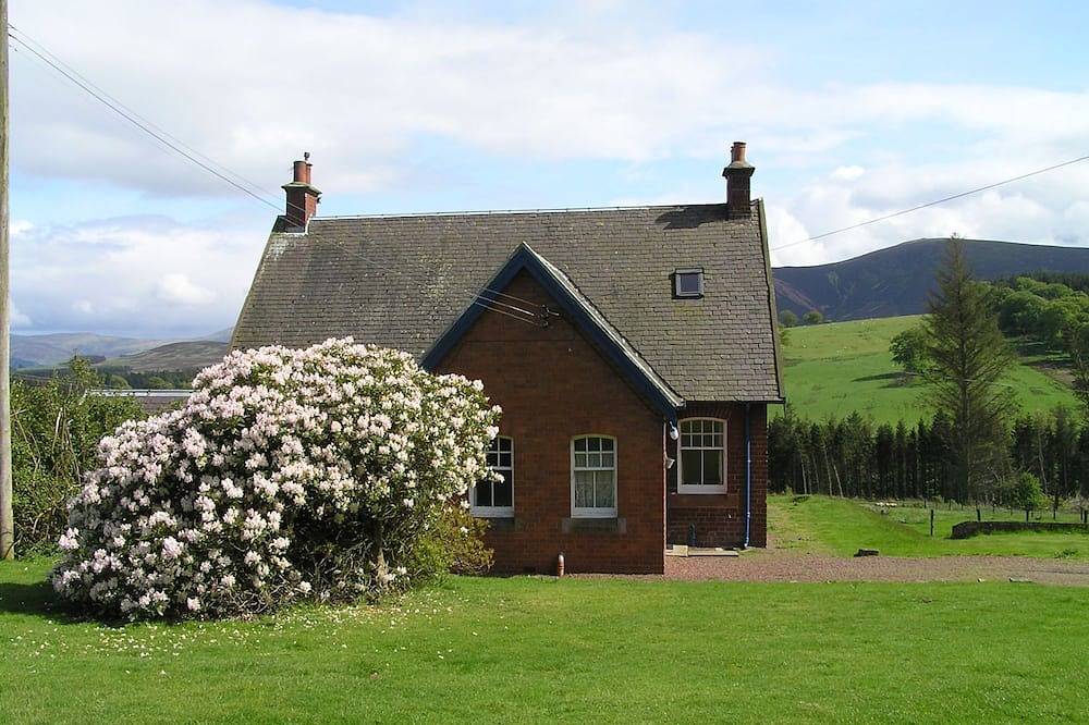 Das Gärtnerhaus, Carmichael Country Cottages, in der Nähe von Biggar. Haustiere erlaubt. in Süd Lanarkshire