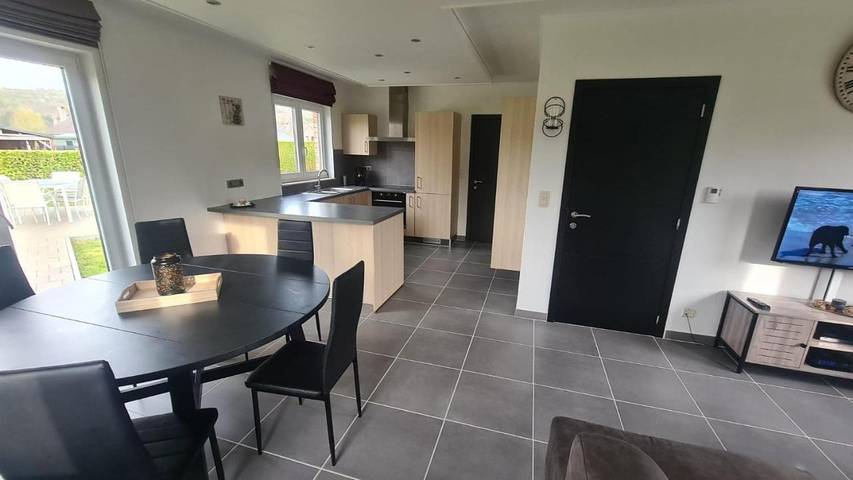 Location de vacances pour 6 personnes, avec vue et jardin à Anhée - 4