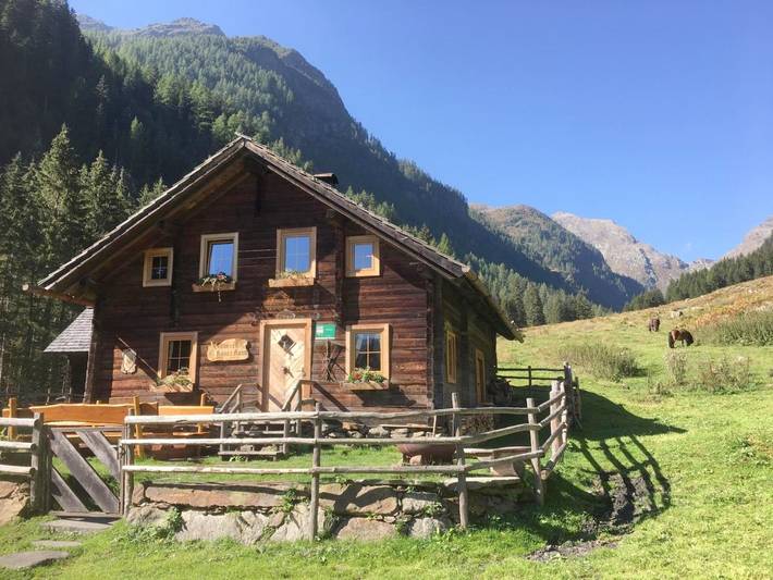 Ferienhaus für 10 Personen, mit Terrasse und Garten sowie Ausblick