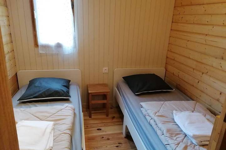 Gîte pour 10 personnes, animaux acceptés à Saint-Vincent-de-Durfort - 2