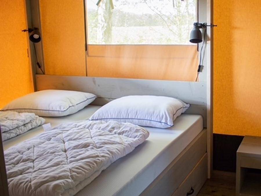 Camping le Lac O fées - Safarizelt 6 personen - Estrella Paradis Extra Lodge Nomad großer Komfort wie zu Hause 35m2 - 6 Personen in Priziac, Pontivy und Umgebung