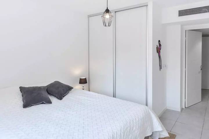 Gîte pour 4 personnes, avec balcon et piscine dans Port du Mourre-Rouge - 3