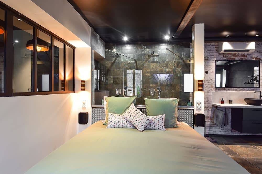 Ganze Wohnung, La Forge By C&V - Jacuzzi, Sauna, plat repas et petit déjeuner in Eppe-Sauvage, Avesnes-sur-Helpe