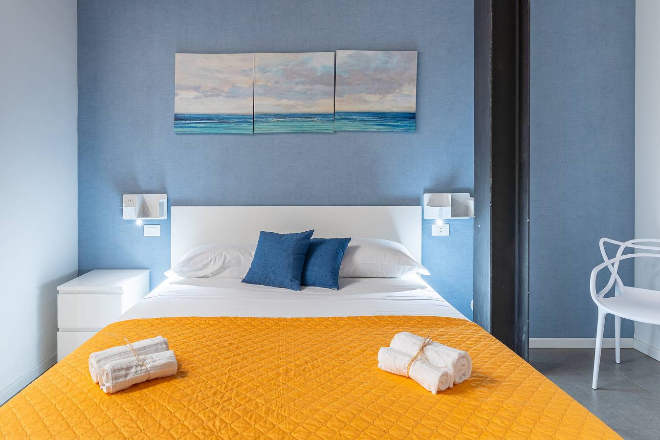 Room 104 at 'Le Saline Rooms Marzamemi' Wi-Fi and Air Conditioning (No Windows) in Marzamemi, Pachino