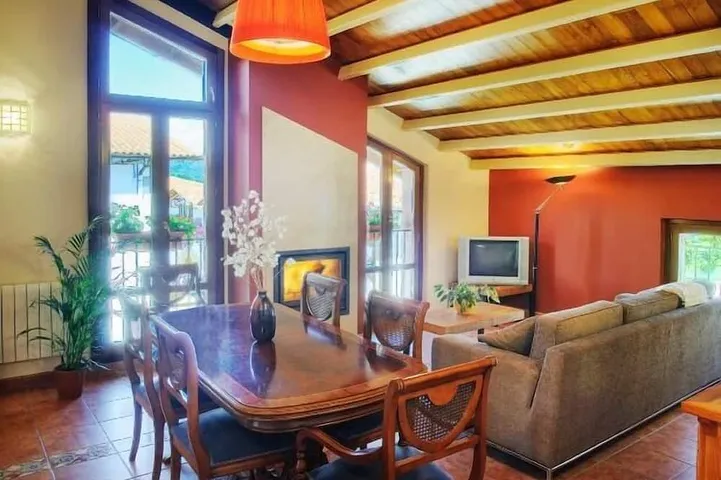 Cottage für 4 Personen, mit Balkon - 1