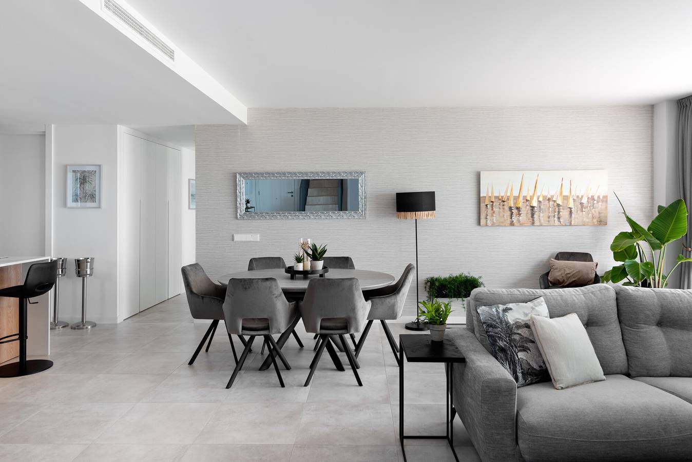 Appartement entier, Appartement de vacances « Penthouse avec vue sur l’océan » avec Wi-Fi et climatisation in Estepona, Costa del Sol