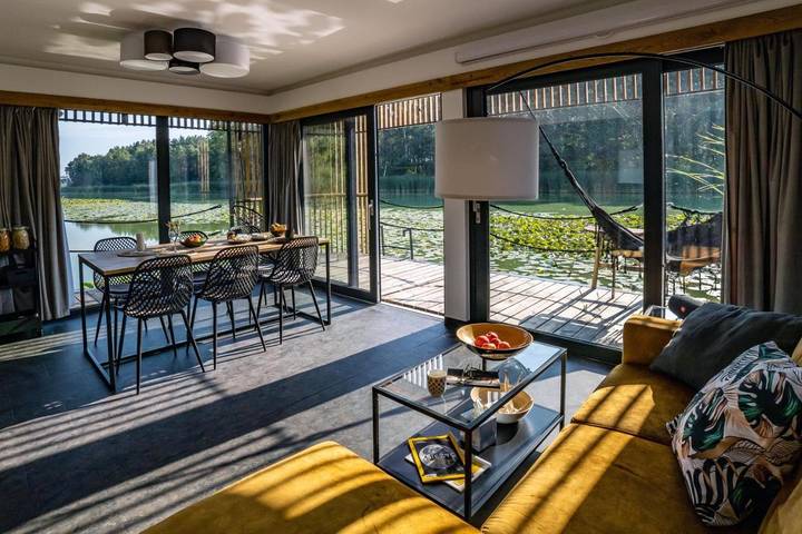 Boot für 4 Personen, mit Garten und Whirlpool sowie Sauna in Polen