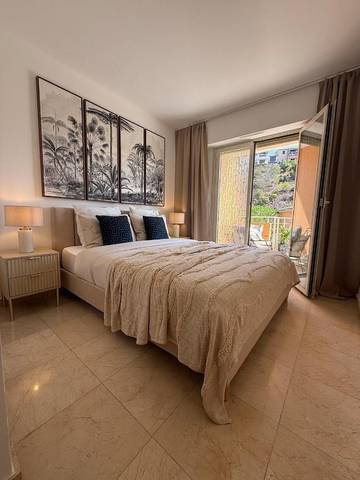 Gîte pour 4 personnes, avec piscine ainsi que vue et terrasse dans Port de la Figueirette