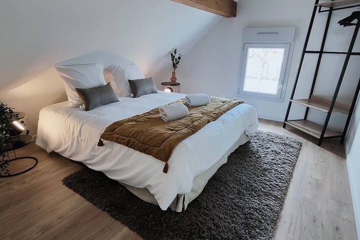 Location de vacances pour 6 personnes, avec jardin et terrasse, animaux acceptés à Saint-Loup-Géanges - 2