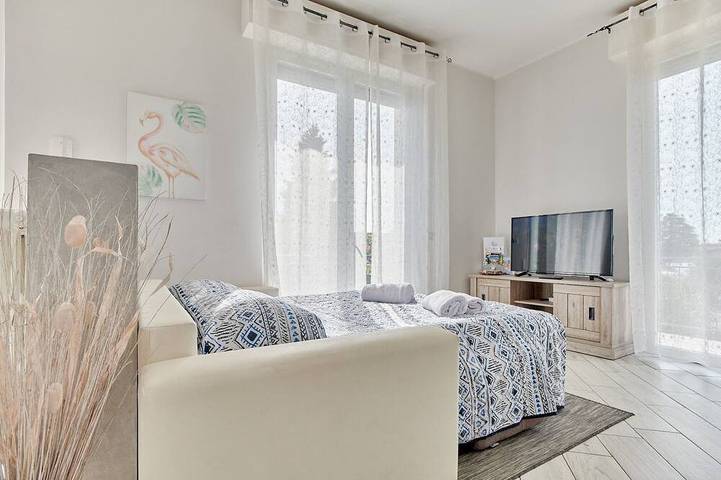 Ganze Wohnung, Minerva Holidayhome - Mimosa Wohnung in Manerba del Garda, Gardasee-Berge