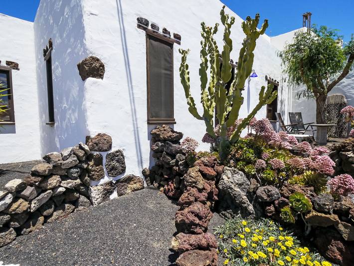 Ferienhaus für 3 Personen, mit Terrasse und Garten sowie Pool in Guatiza