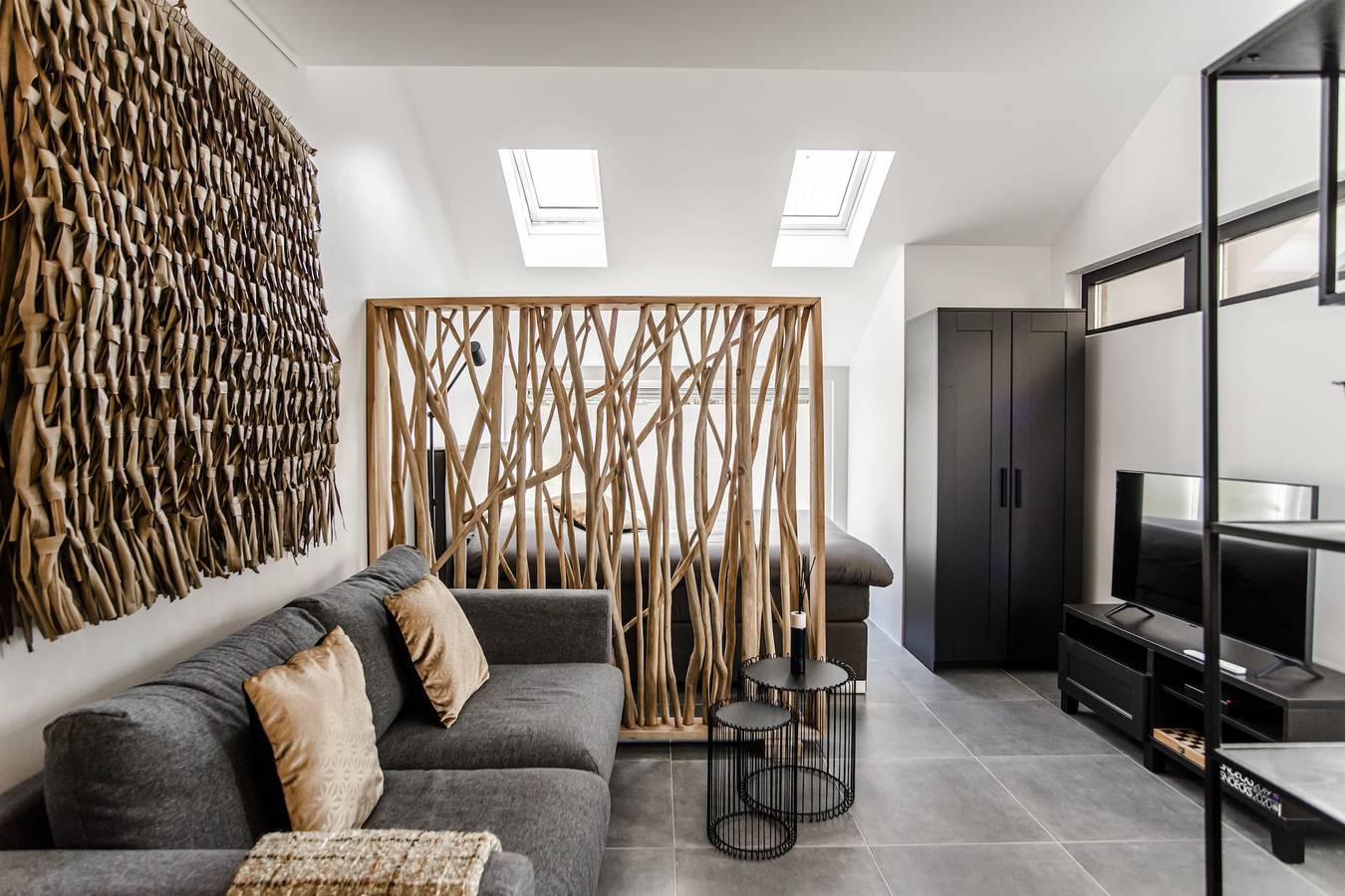 Entire apartment, Casa Beach with free private parking and garden in Zandvoort, North Sea Netherlands