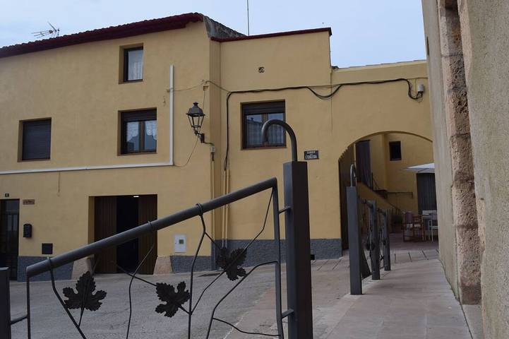 Location de vacances pour 8 personnes, avec Jardin dans Masllorens