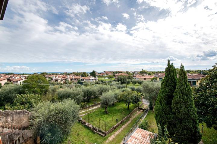 Ferienhaus für 10 Personen, mit Balkon und Garten in Manerba del Garda