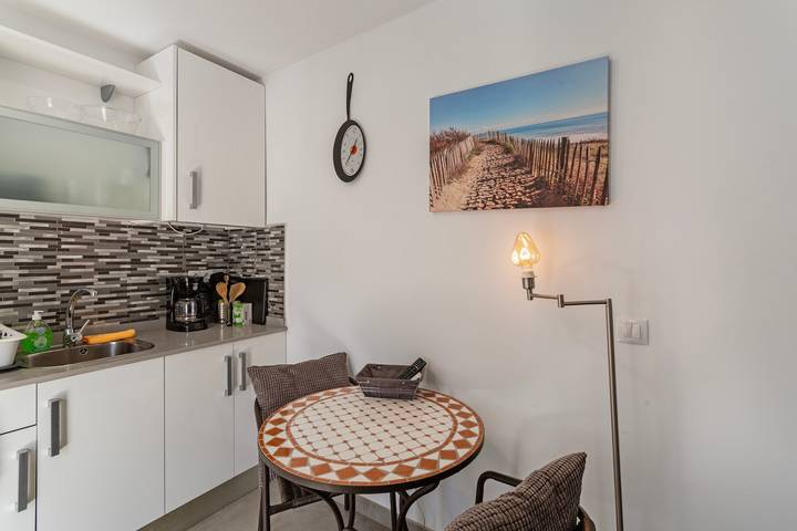 Ganze Wohnung, Urlaub 'Casa Paula - 21' mit Bergblick, Gemeinschaftspool und Wi-Fi in Arinaga, Agüimes
