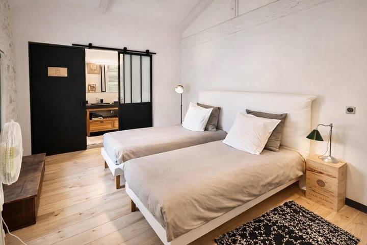Chambre d’hôte pour 4 personnes, avec terrasse et jacuzzi ainsi que piscine et jardin à Saint-Christoly-Médoc - 4