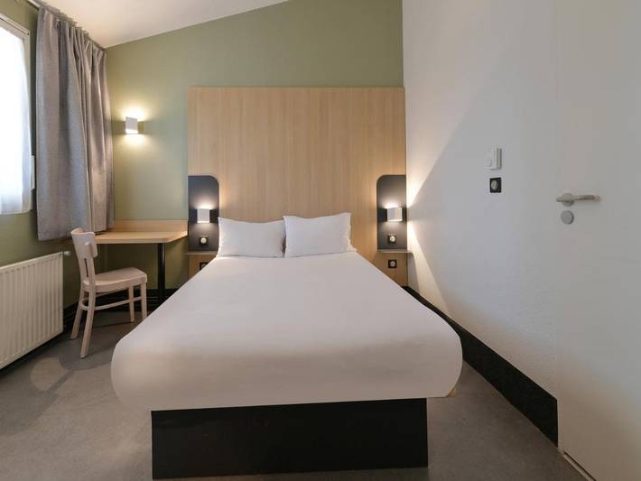 Hôtel pour 4 personnes à Saint-Saturnin - 3