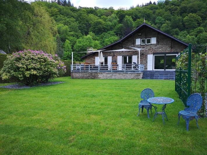 Location de vacances pour 6 personnes, avec jardin dans Laviot