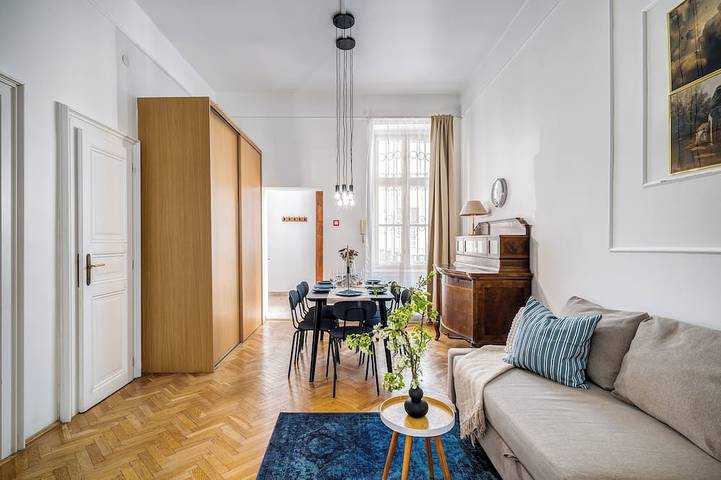 Ferienwohnung für 9 Personen, mit Whirlpool in Budapest