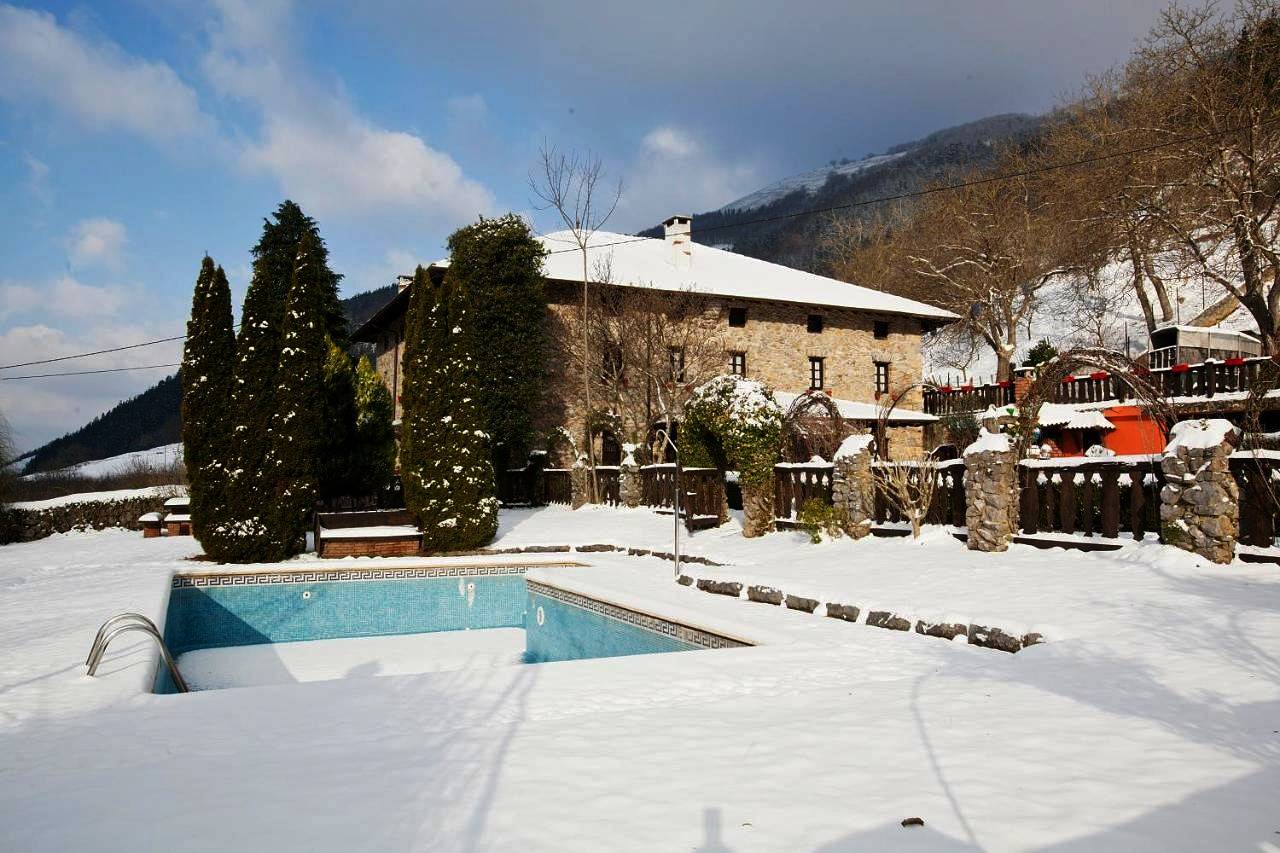 Agroturismo Izarre in Régil, Guipúzcoa