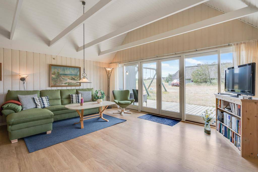 Idyllic thatched holiday home with sauna and hot tub in Blavand, Varde Region