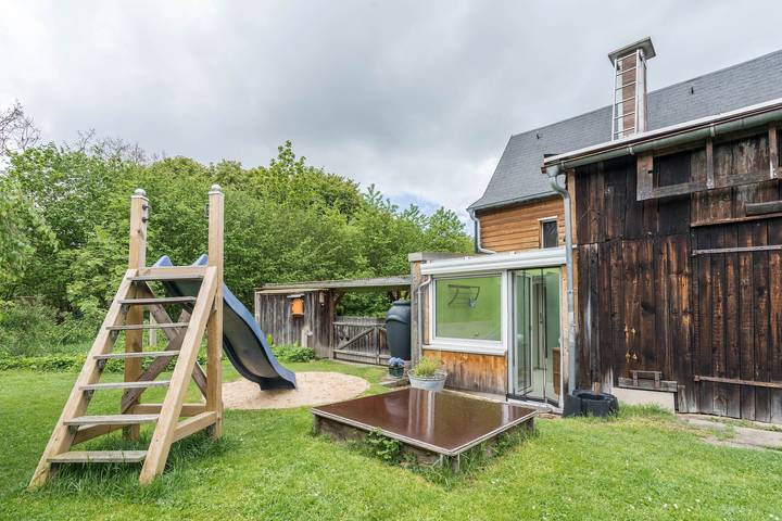 Chalet für 3 Personen, mit Kinderpool und Garten, mit Haustier in Ostthüringen - 2