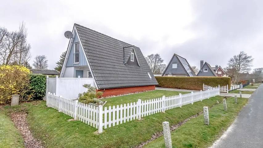 Ferienhaus für 4 Personen, mit Terrasse und Garten in 