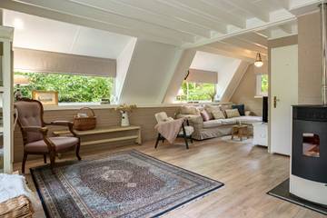 Location de vacances pour 4 personnes, avec terrasse et jardin à Lanaken