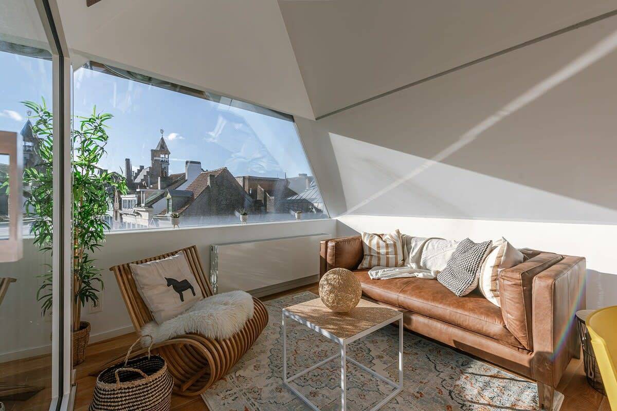 Entire apartment, Casiola - Bright apartment overlooking the 3 towers of Ghent in Ghent, East Flanders