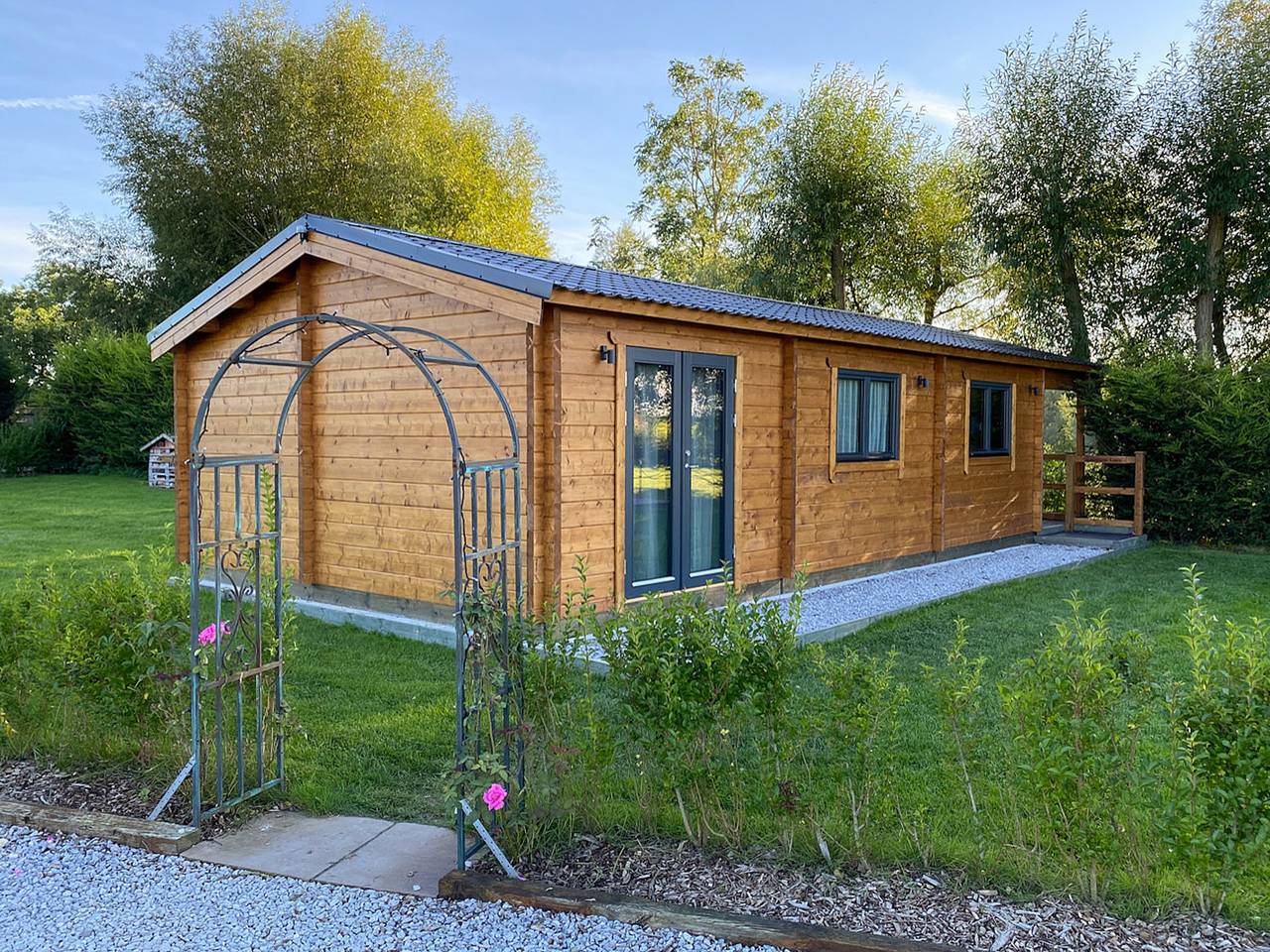 Evergreen Lodge at Kingfisher Lakes in Brandesburton, East Riding of Yorkshire