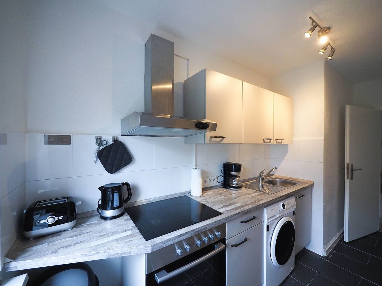 Ganze Ferienwohnung, Monteurwohnung für 5 Personen – 1. Og, 5 Betten in Schwarzenbek in Schwarzenbek, Kreis Herzogtum Lauenburg