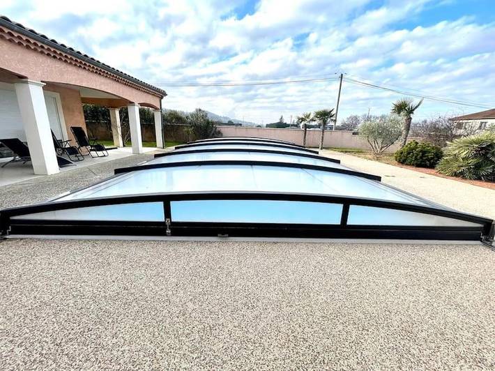 Location de vacances pour 8 personnes, avec vue ainsi que piscine et jardin, animaux acceptés à Livron-sur-Drôme - 3