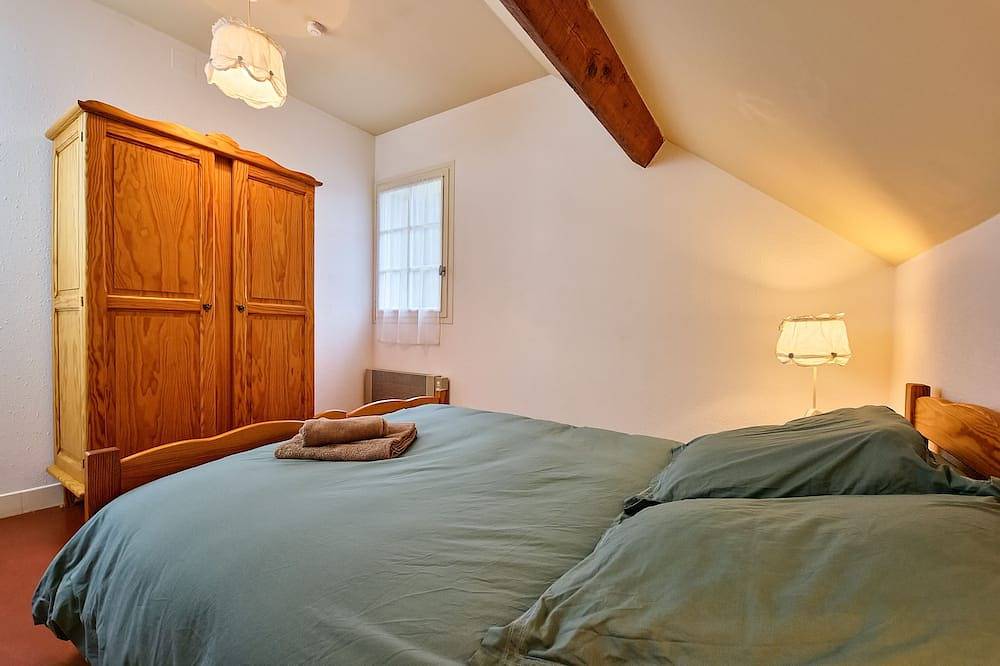 Mountain house near Gavarnie, ideal for families in Gèdre, Pyrenees National Park