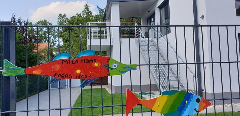 Ferienwohnung für 8 Personen, mit Garten und Ausblick sowie Seeblick