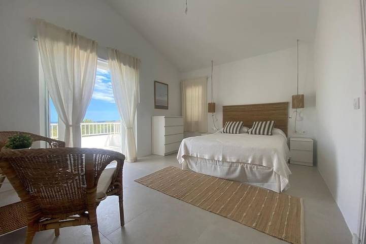 Location de vacances pour 7 personnes, avec balcon ainsi que jardin et piscine à Son Parc - 3