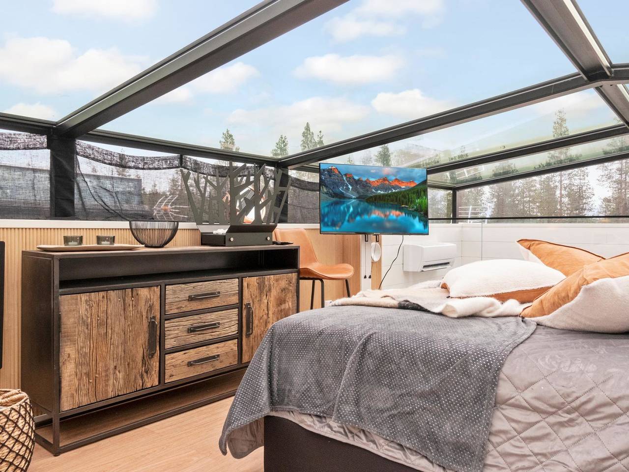 Levi secret igloo revontuli 10d in Levi