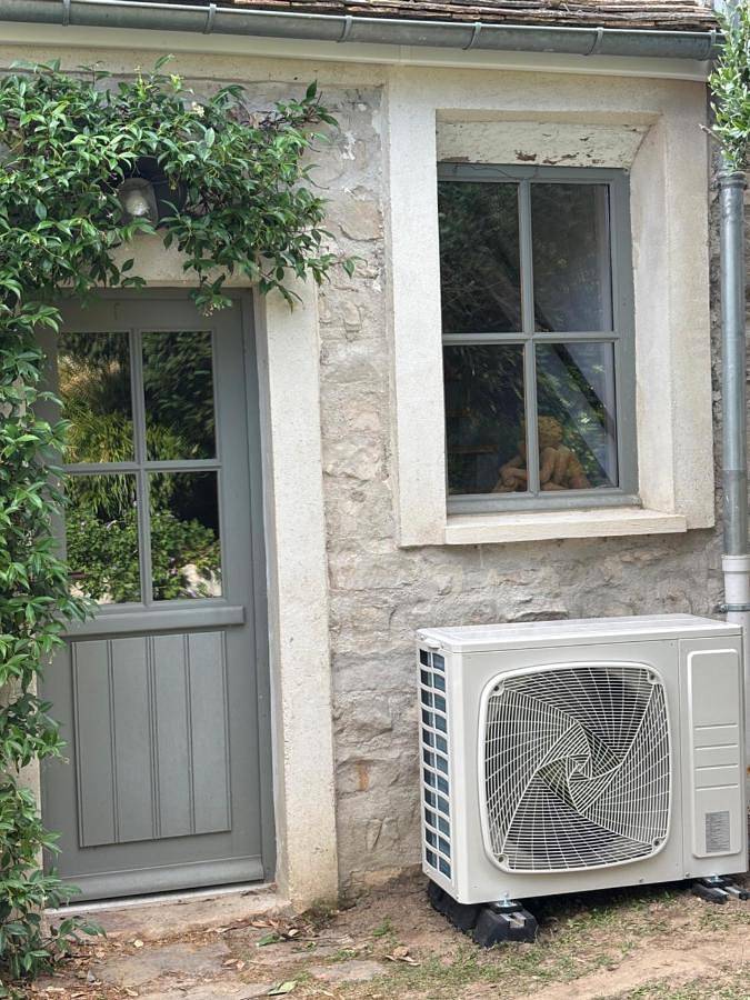 Chambre d’hôte pour 3 personnes, avec Terrasse ainsi que Jardin et Vue à Barbizon - 2