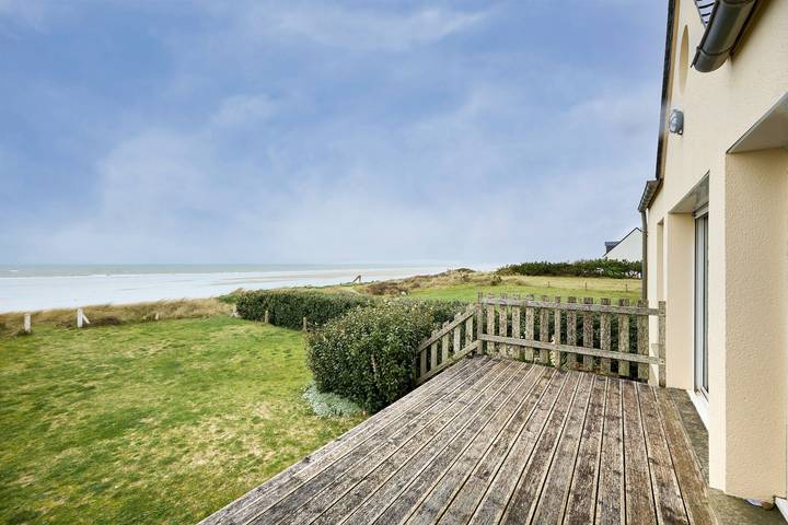 Location de vacances pour 8 personnes, avec terrasse et jardin à Denneville