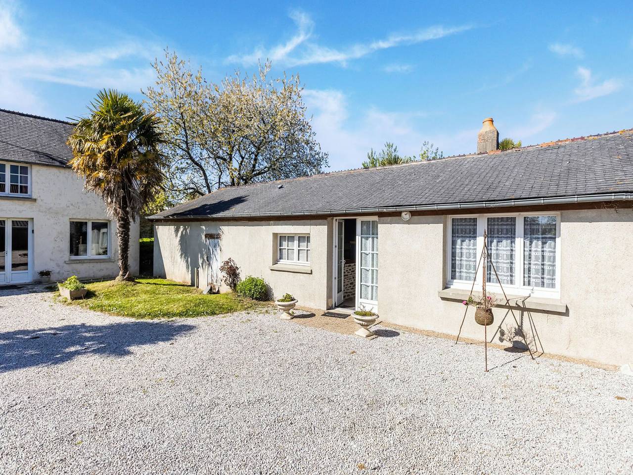 Maison de vacances pour 5 personnes avec jardin in Montaigu-la-Brisette, Côte de la Déroute