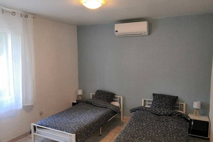 Location de vacances pour 7 personnes, avec terrasse à Maraussan - 3