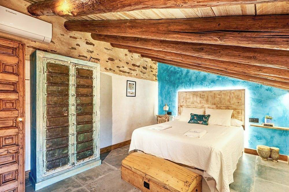 El Nacimiento Santa Elena in Santa Elena, Sierra Morena