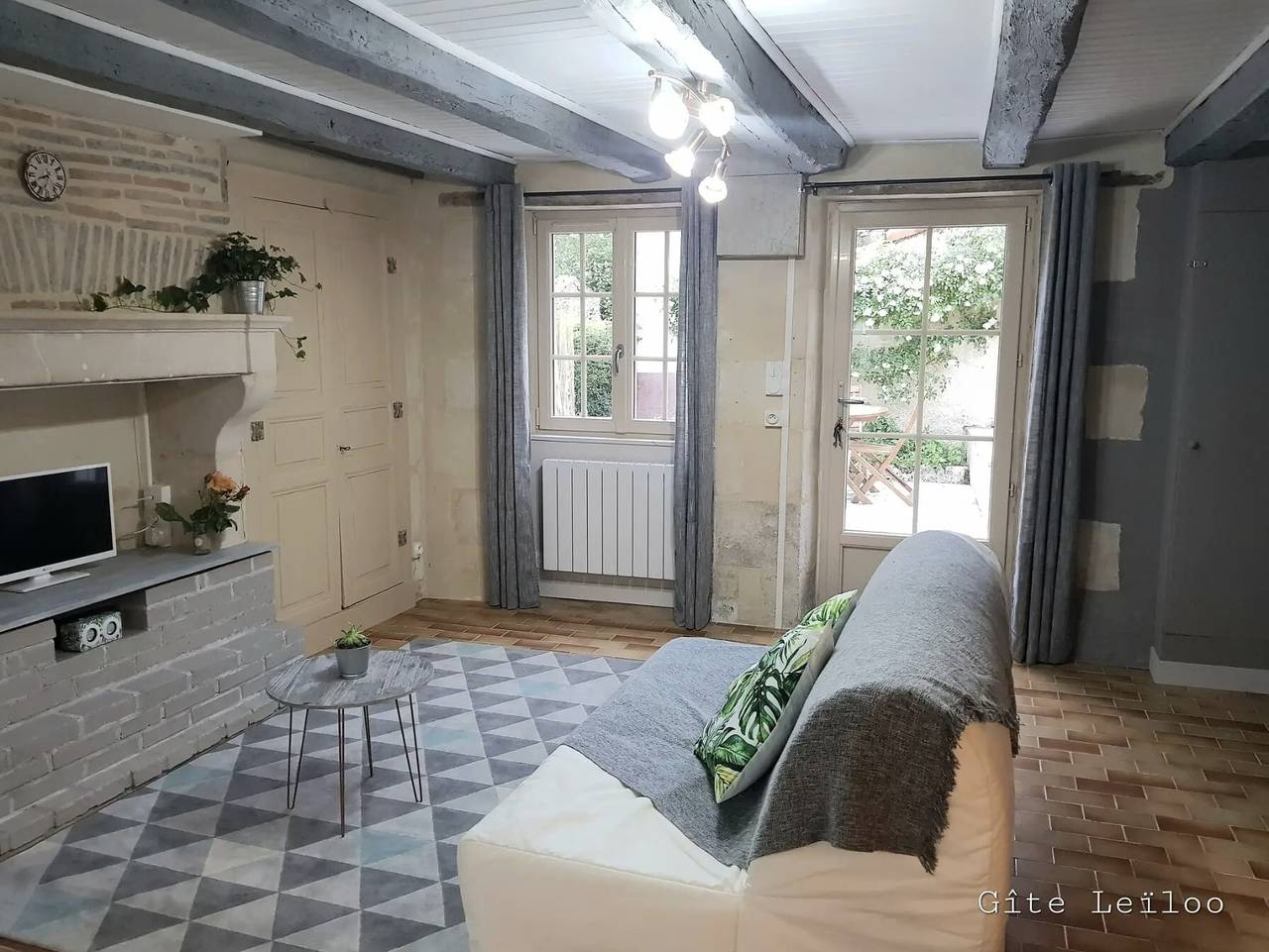 Maison de vacances « Le Gîte Leiloo » avec terrasse, jardin privés et Wi-Fi in La Puye, Vienne (France)