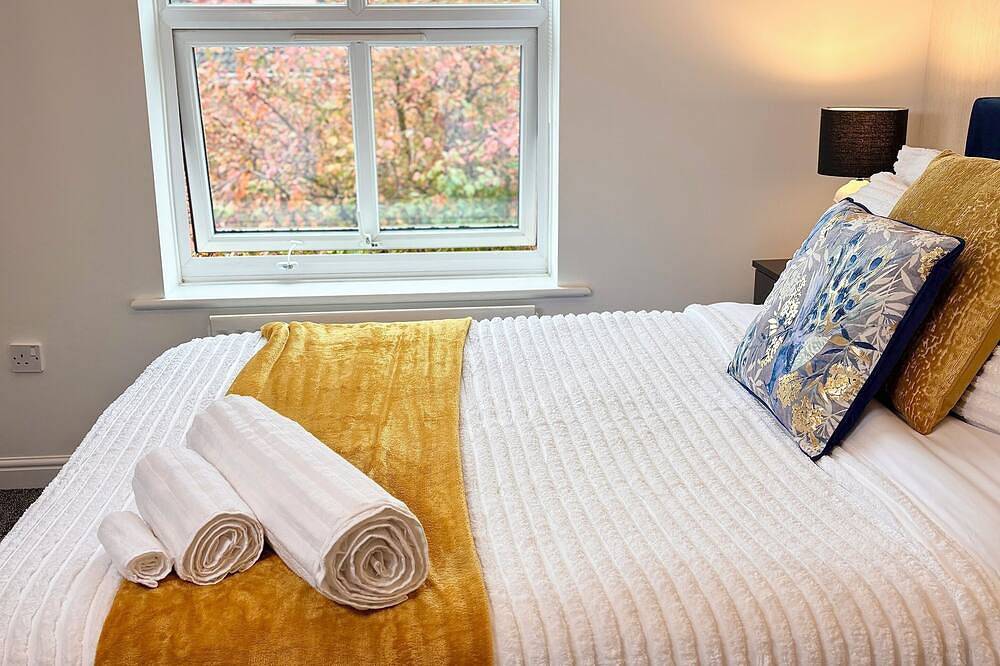 Cosy home, perfect for work contractors and families found in Kettering. in Kettering, Northamptonshire