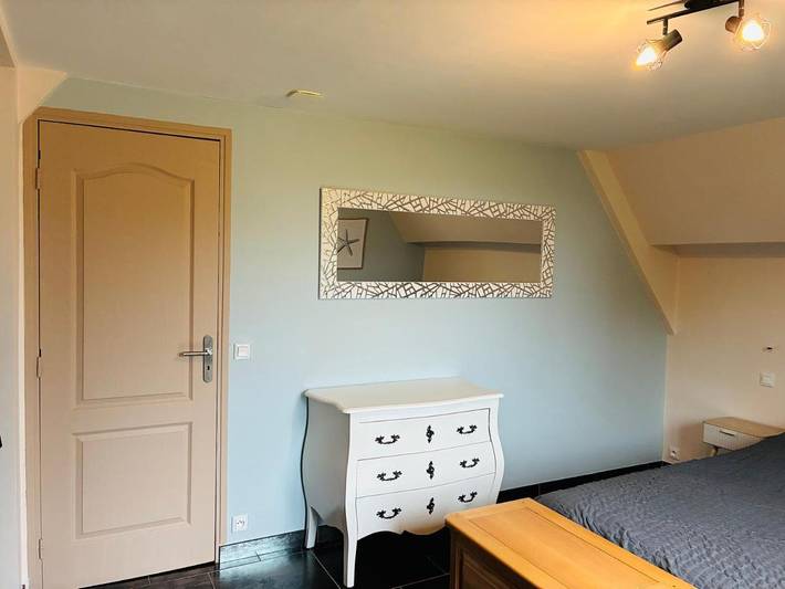 Location de vacances pour 8 personnes, avec vue et piscine ainsi que jardin et balcon, adapté aux familles à Condé-sur-Seulles - 4